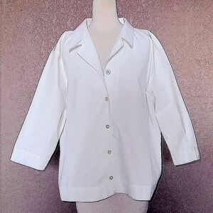 Eddie Bauer White Button-Up Top
